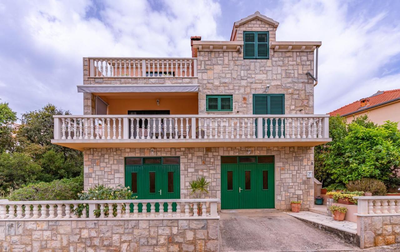 Apartman Grosic Brna Εξωτερικό φωτογραφία