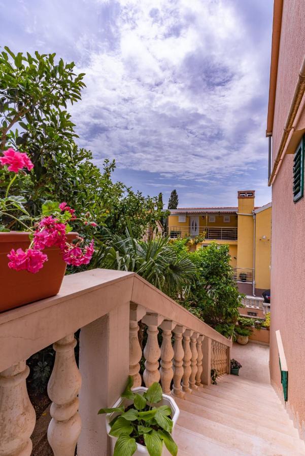Apartman Grosic Brna Εξωτερικό φωτογραφία