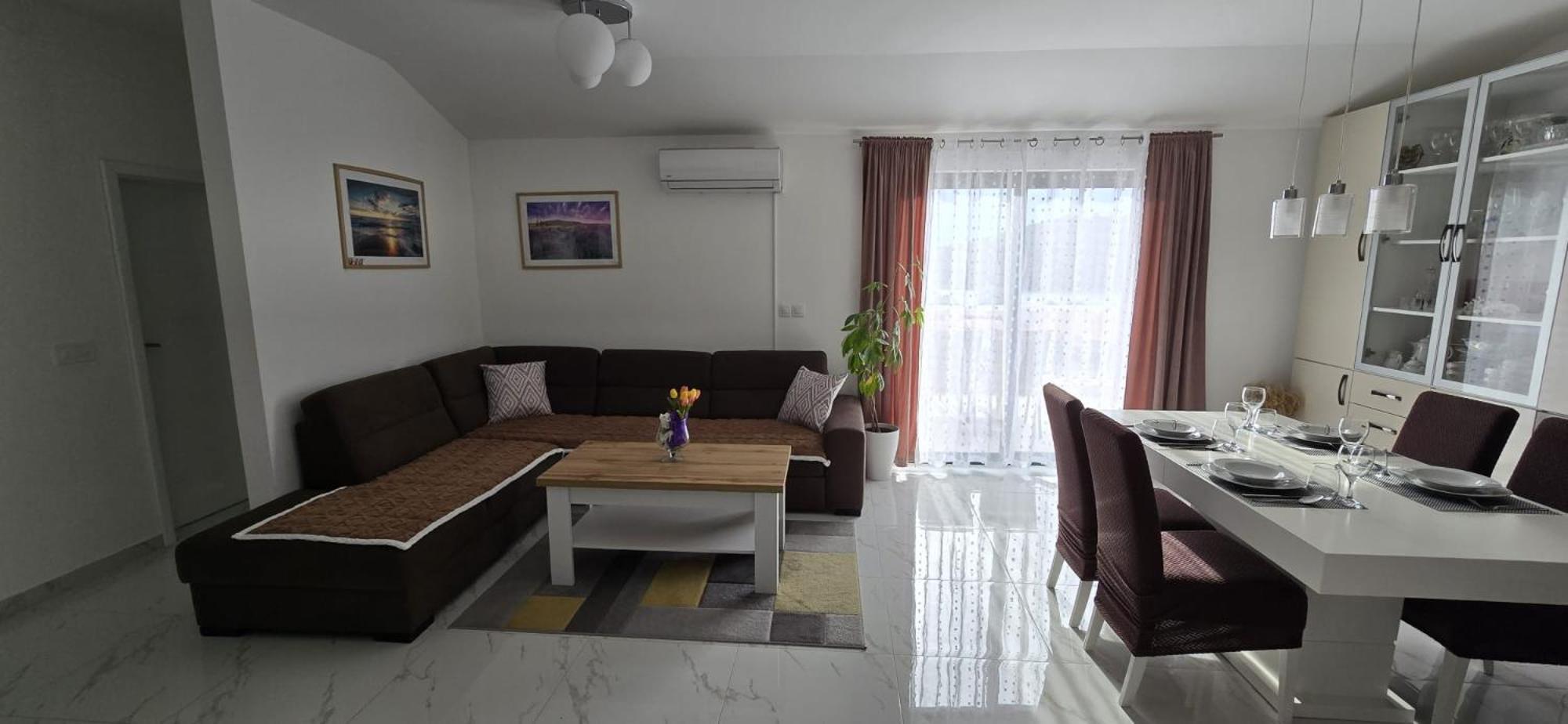 Apartman Grosic Brna Εξωτερικό φωτογραφία