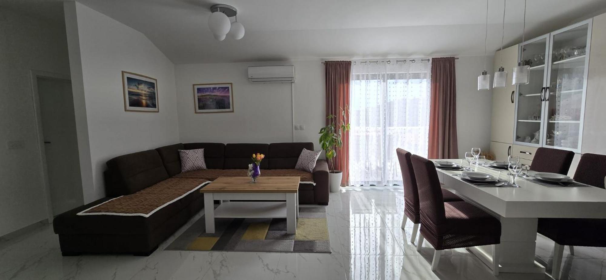 Apartman Grosic Brna Εξωτερικό φωτογραφία