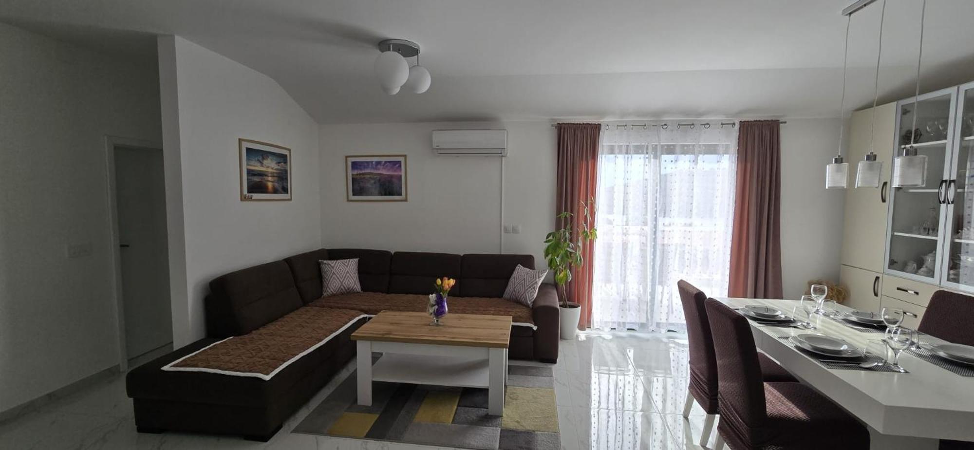 Apartman Grosic Brna Εξωτερικό φωτογραφία